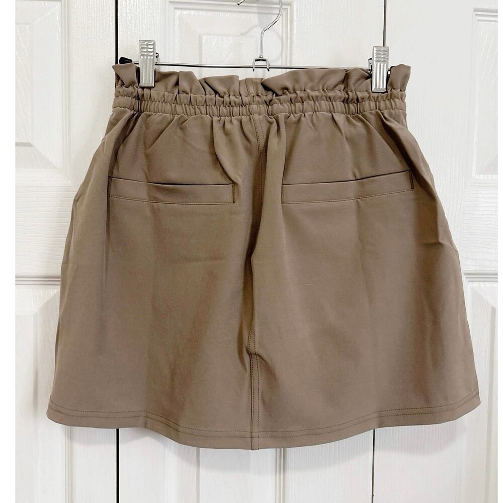 Spanx Casual Fridays Khaki Neutral Cinched Skort Size XS NWT - Picture 4 of 9